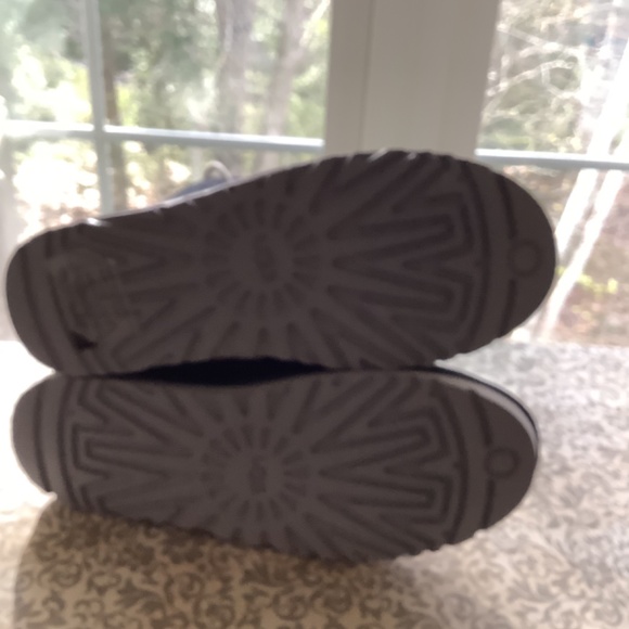 Mens ugg boots - Picture 6 of 6